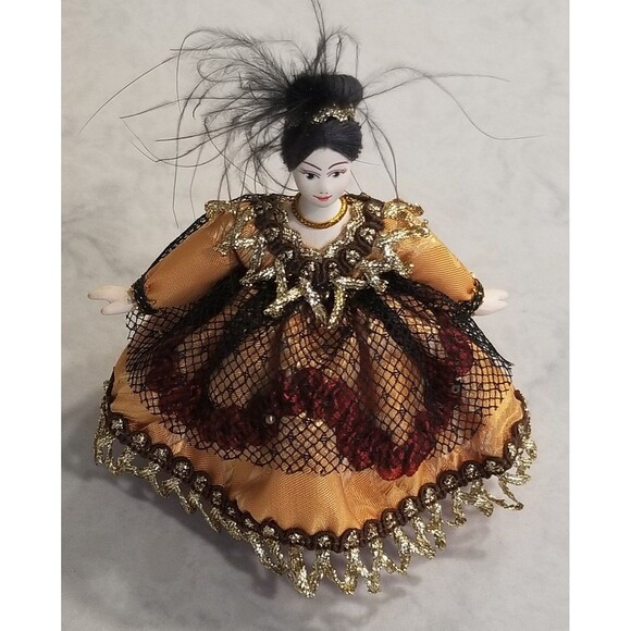 doll trinket box made in St. Petersburg Russia - Picture 1 of 12